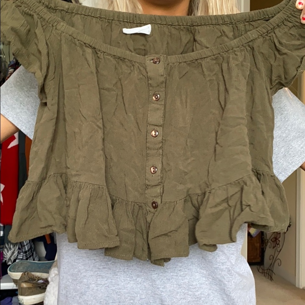 off the shoulder crop top